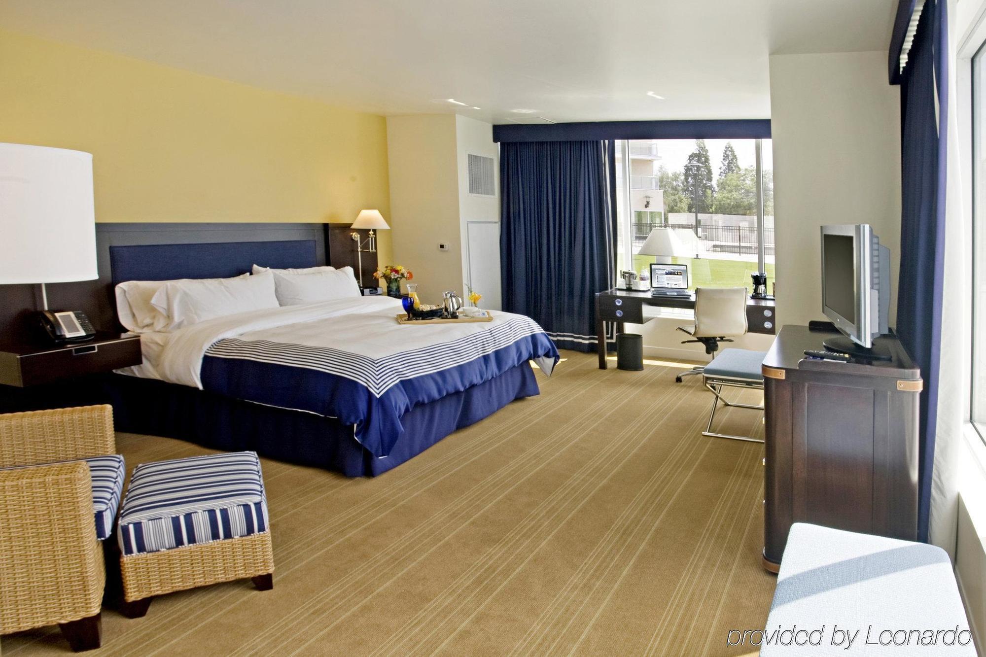 University Plaza Waterfront Hotel Stockton Room photo
